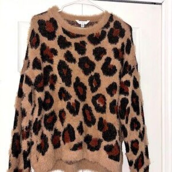 Timeless and Tru Cream and Black Cowl Neck Sweater in Leopard Mohair perfect - Picture 3 of 5